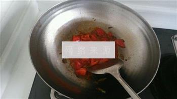菠菜汤面的做法步骤2