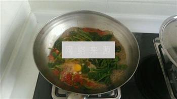 菠菜汤面的做法步骤3