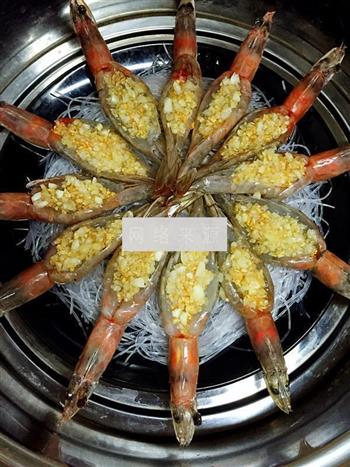 金银蒜粉丝蒸虾的做法步骤10