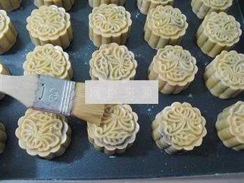 红豆沙玫瑰广式月饼的做法步骤16