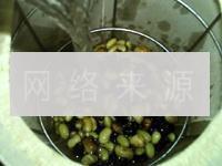 炒花生黑黄豆浆的做法步骤6