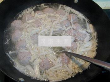 猪肉莲藕丸子金针汤的做法步骤10