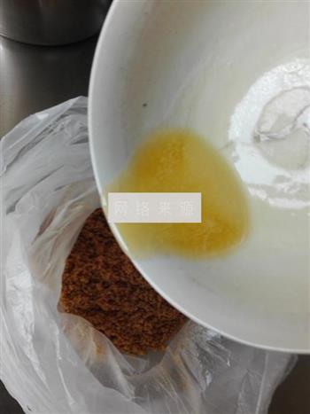 豌豆酸奶慕斯蛋糕的做法图解3