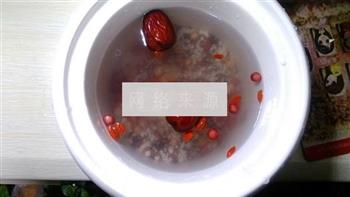 枸杞薏仁红豆粥的做法图解4