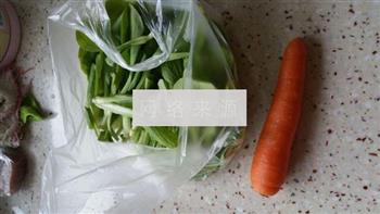 素炒胡萝卜平菇的做法步骤1