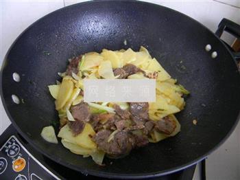 干煸土豆牛肉片的做法图解9