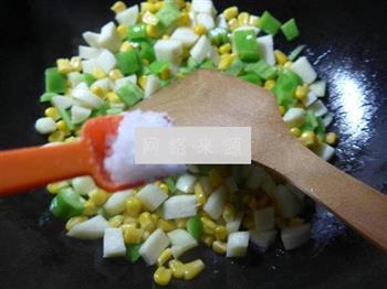 尖椒茭白炒玉米粒的做法步骤10