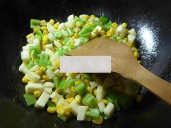 尖椒茭白炒玉米粒的做法步骤12