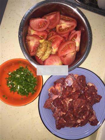 番茄牛肉汤的做法步骤1