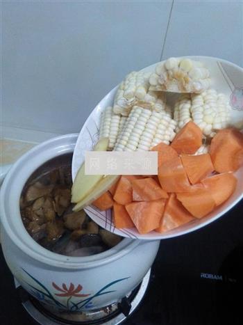 猴头鸽子玉米汤的做法步骤7