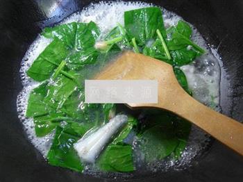 菠菜虾潺汤的做法图解5