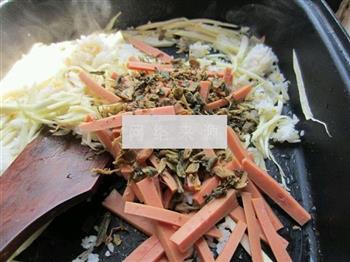 高笋火腿炒饭的做法步骤5