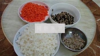胡萝卜香菇馅饺子的做法步骤2