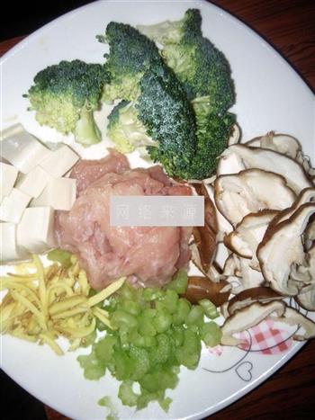 鲜香菇豆腐汤的做法步骤2