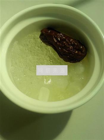 雪燕雪蛤红枣汤的做法图解2