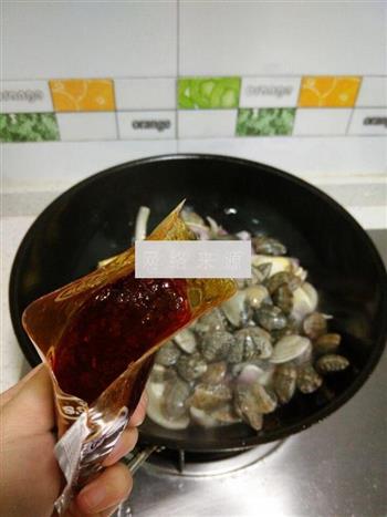 花蛤豆腐煲的做法步骤5