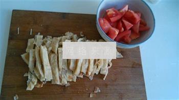 西红柿烩饼的做法步骤2