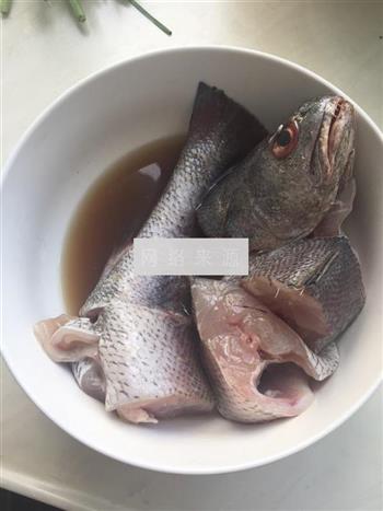 红烧鮸鱼的做法步骤1