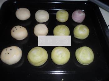 彩色蛋黄酥的做法步骤11