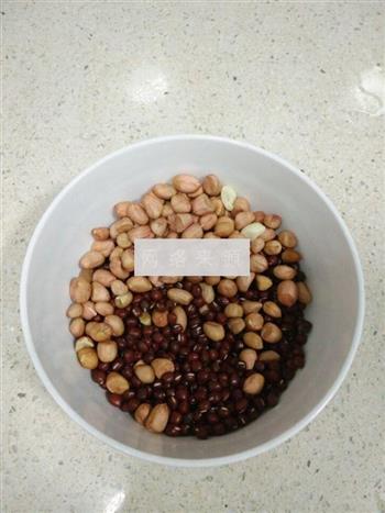 枸杞红豆花生汤的做法步骤1