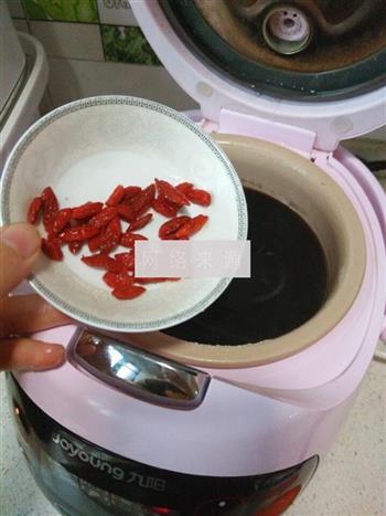 黑米红豆汤的做法步骤5