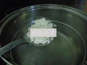 竹香米糯米粥的做法步骤3