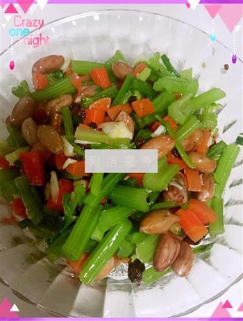 凉拌芹菜花生米的做法步骤7