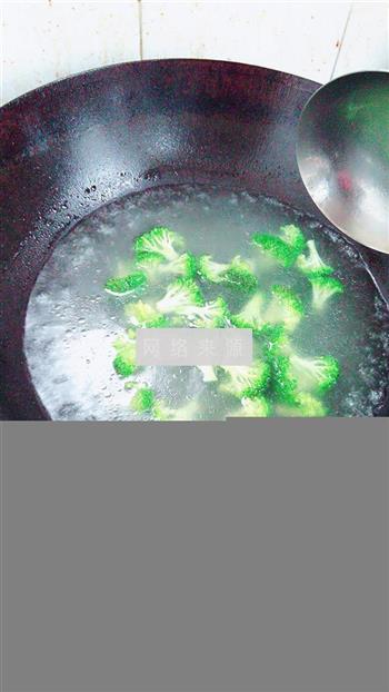 西兰花鸡蛋疙瘩面汤的做法步骤5