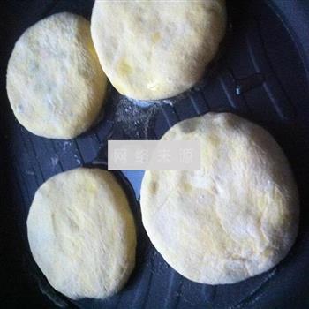 发面南瓜紫薯饼的做法步骤10