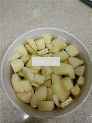 苹果黑米粥的做法步骤3