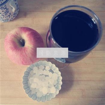 红酒烩苹果的做法图解1