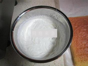 芒果奶油蛋糕的做法步骤9