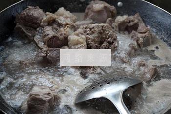 莲藕莴笋排骨汤的做法步骤5