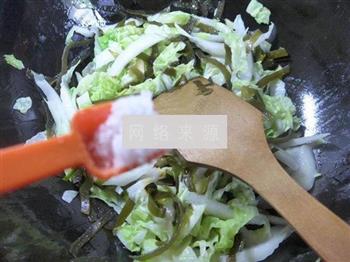 蒜香海带炒白菜的做法图解7
