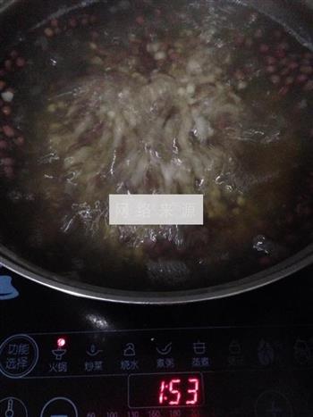 薏仁米红豆粥的做法步骤4