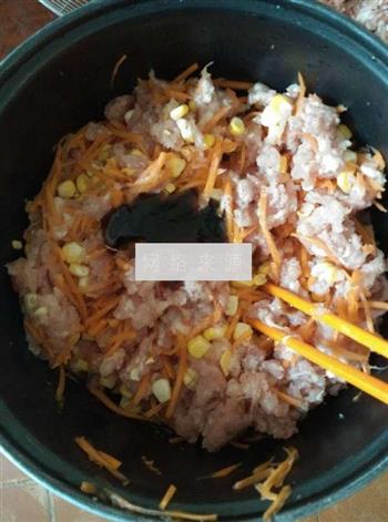 玉米饺子的做法步骤5