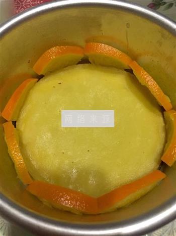 黄桃橙香慕斯蛋糕的做法步骤6