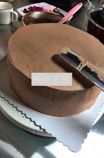 巧克力奶油蛋糕的做法步骤18