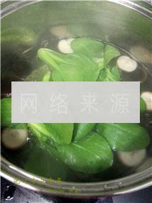 浇汁香菇青菜的做法步骤4