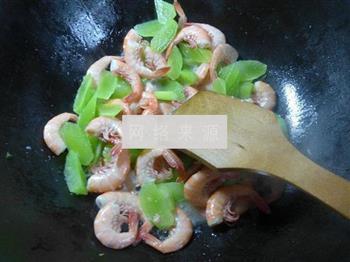 莴笋炒海虾的做法步骤4