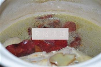 红菇鸡汤的做法图解7