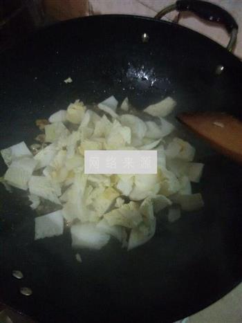 海螺炒大白菜的做法步骤4