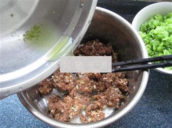 猪肉扁豆烫面蒸饺的做法步骤8