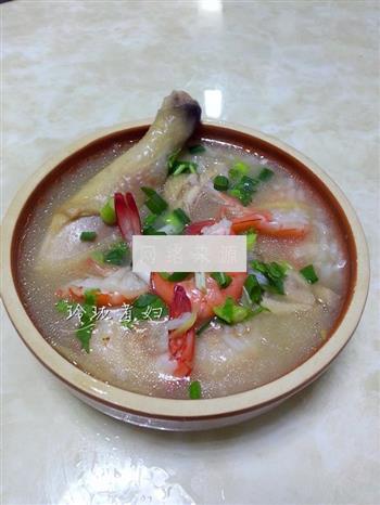 鲜虾土鸡砂锅粥的做法步骤7
