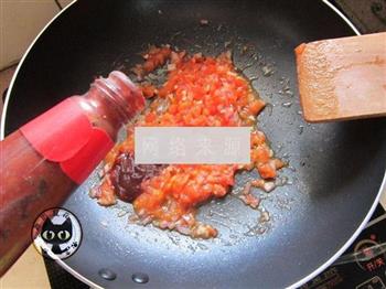 番茄洋葱烩意面的做法图解5