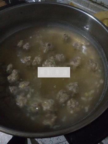 葱香羊肉丸菠菜汤的做法步骤6