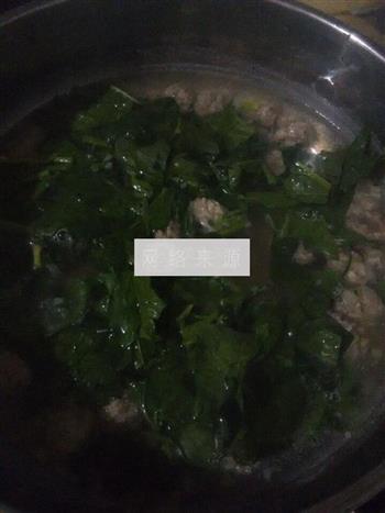 葱香羊肉丸菠菜汤的做法步骤7