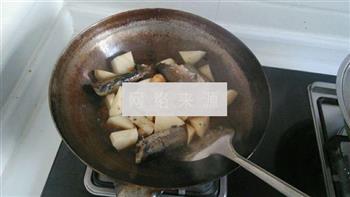 鲅鱼炖土豆的做法步骤5