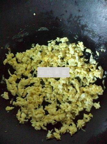 韭菜鸡蛋素馅包子的做法步骤2