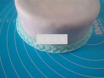 蝴蝶结翻糖蛋糕的做法步骤8